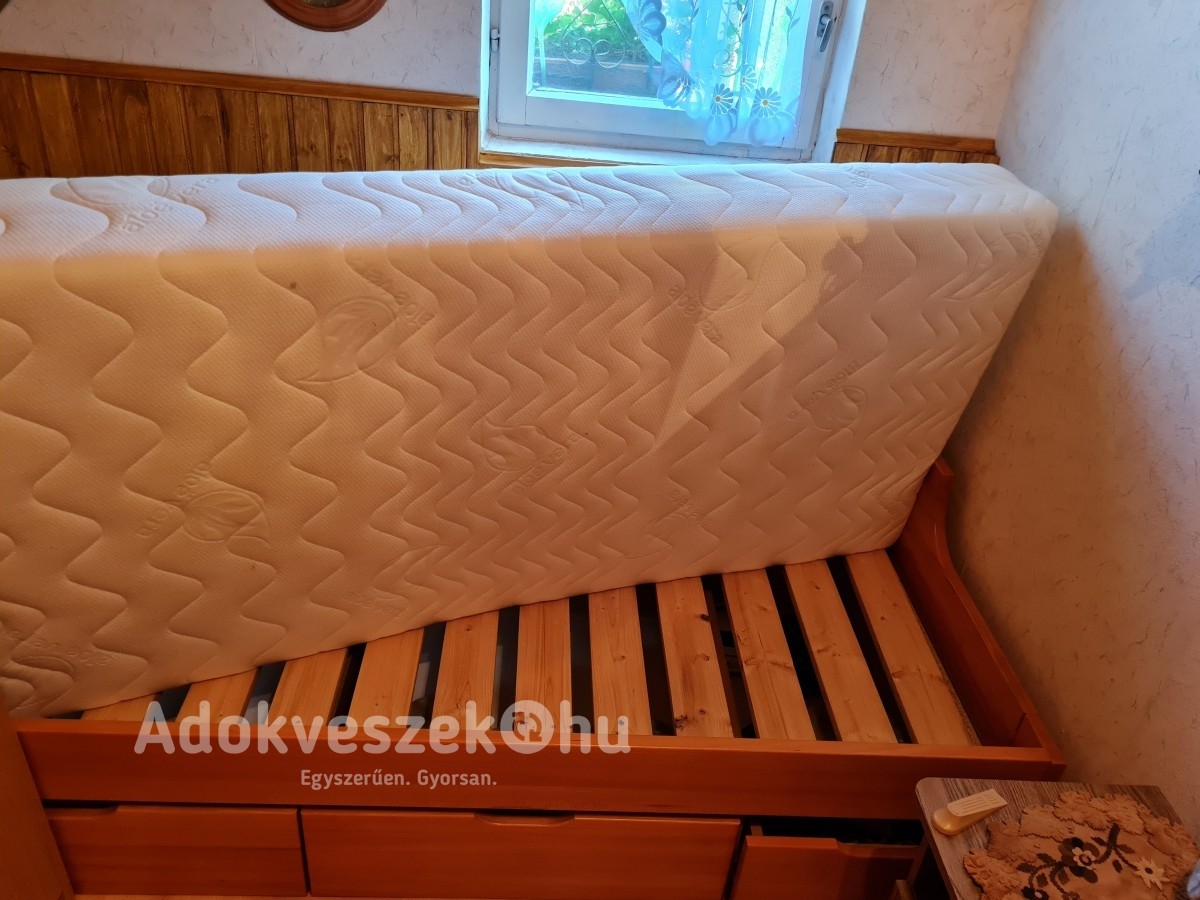 Egyedi készítésű, IMEMORY-matracos, egyszemélyes ágy