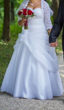 Menyasszonyi ruha