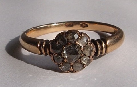 Gyémántköves arany gyűrű