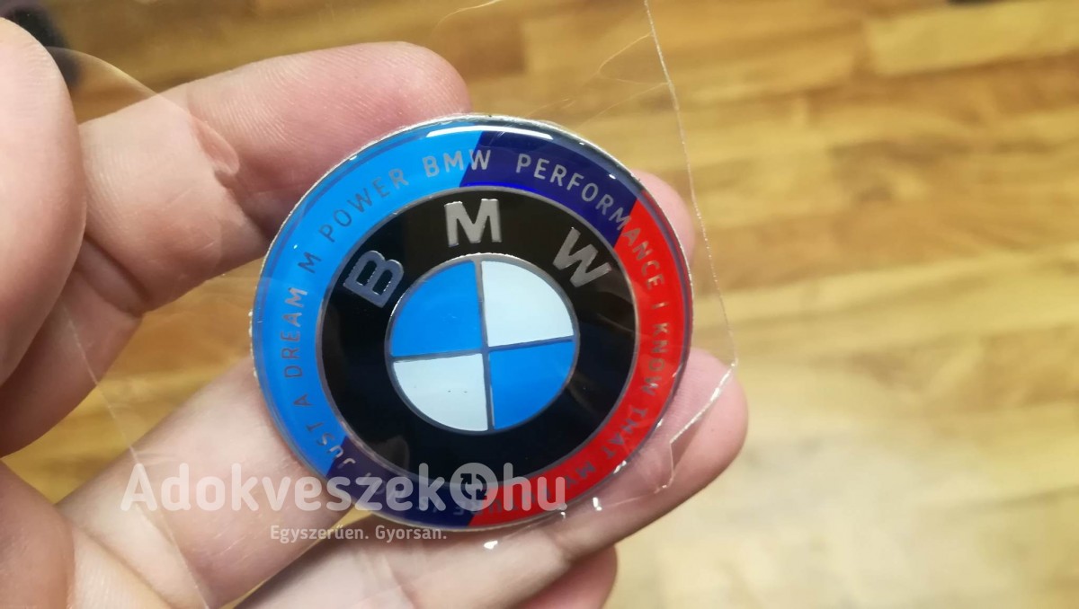 BMW jubíleumi kormányközép embléma