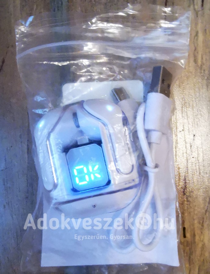 Új, Tws vezeték nélküli Bluetooth 5.0 zajcsökkentő  mikrofonos fülhallgató LED kijelzővel