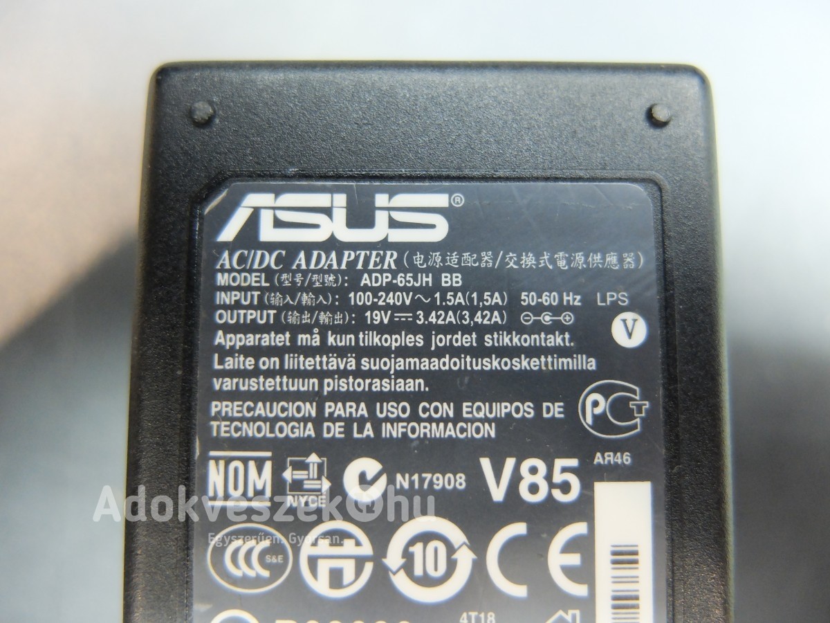 ASUS gyári laptop töltő 19V ADP65JH BB hibás 