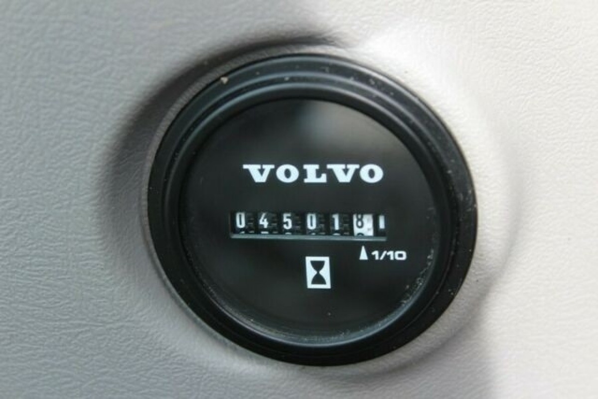 Volvo EC300 EL /4550üó/ 2017 / Kalapácskör / Kamera / Radió / Lízing akár 20% -tól 0% áfával 