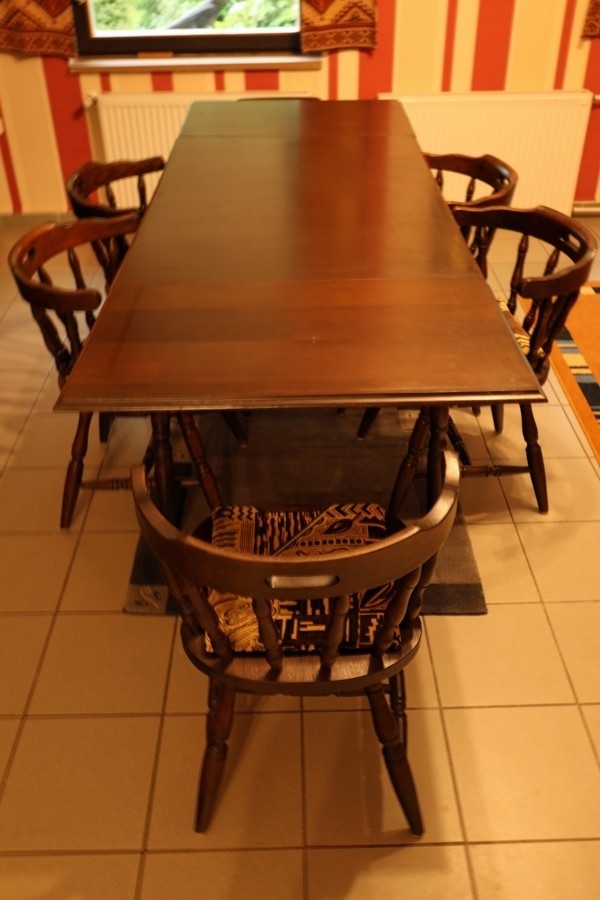 BONANZA étkezőgarnitúra ebédlőszekrény, asztal 6 székkel