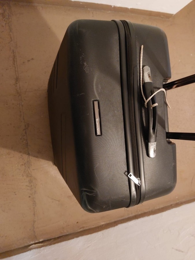 Tonino Lamborghini és Travelitii bőrönd