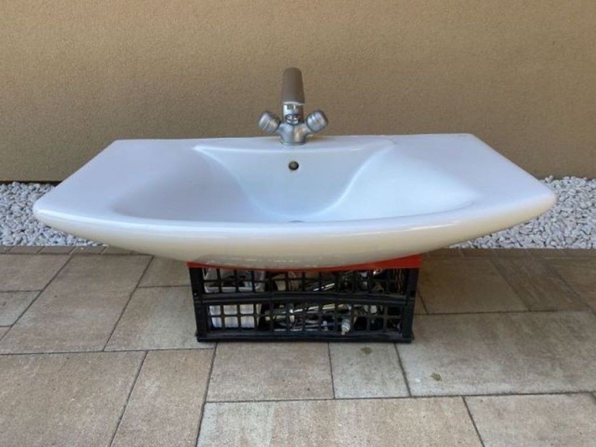 Fürdőszoba Szaniter széles 93x54 csapteleppel