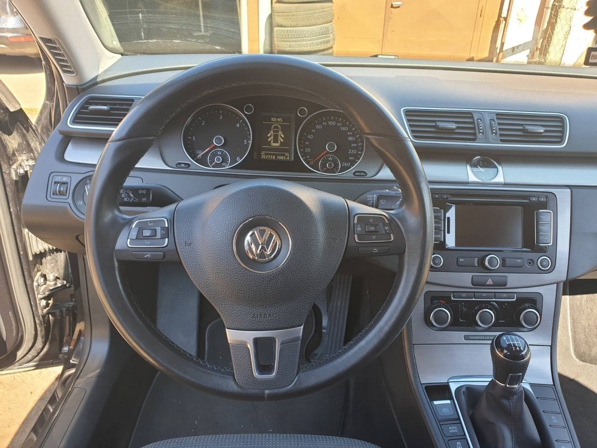 Volkswagen Passat VII Variant Kombi 2.0 CR TDI Comfortline BMT