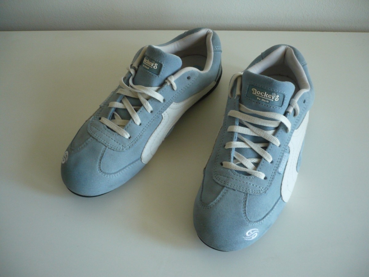 Edzőcipő 39-es kék színű eladó