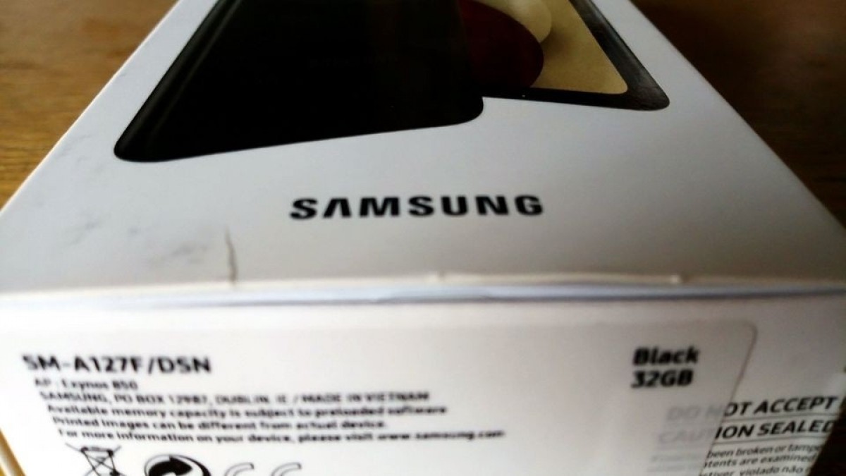 Samsung Galaxy A12 3/32 GB Dual SIM, Fekete, kártyafüggetlen okostelefon (SM-A127), ÚJ / BONTATLAN!!!