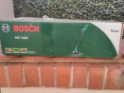 új Bosch fű szegelynyiro 