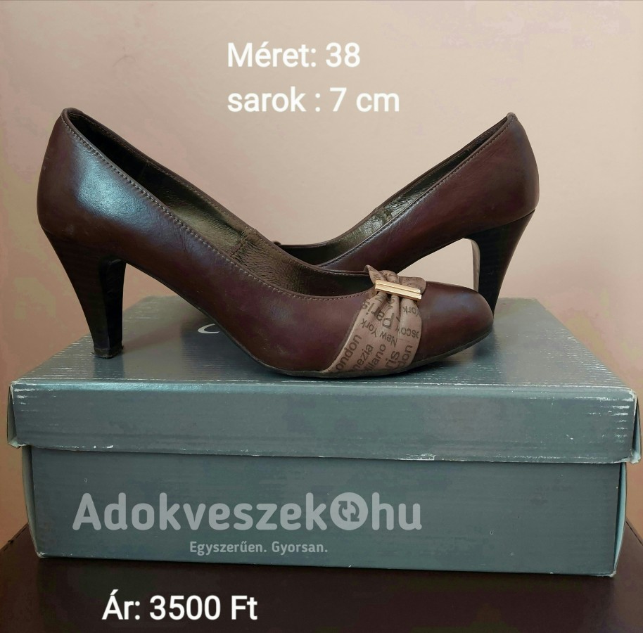 Női alkalmi cipő (38 méret)