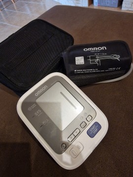 Omron M6 Comfort Intellisense vérnyomásmérő 