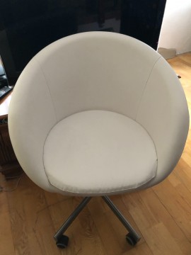 Gurulós (görgős) fotel, fehér műbőr