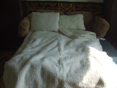 Gyapjú takaró két párnával