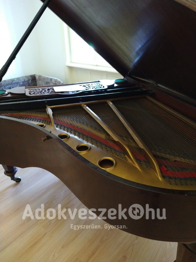 Eladó zongora panceltokes fredericht kalles 183.cm hosszú 1900 évek eleji napi használatban volt.