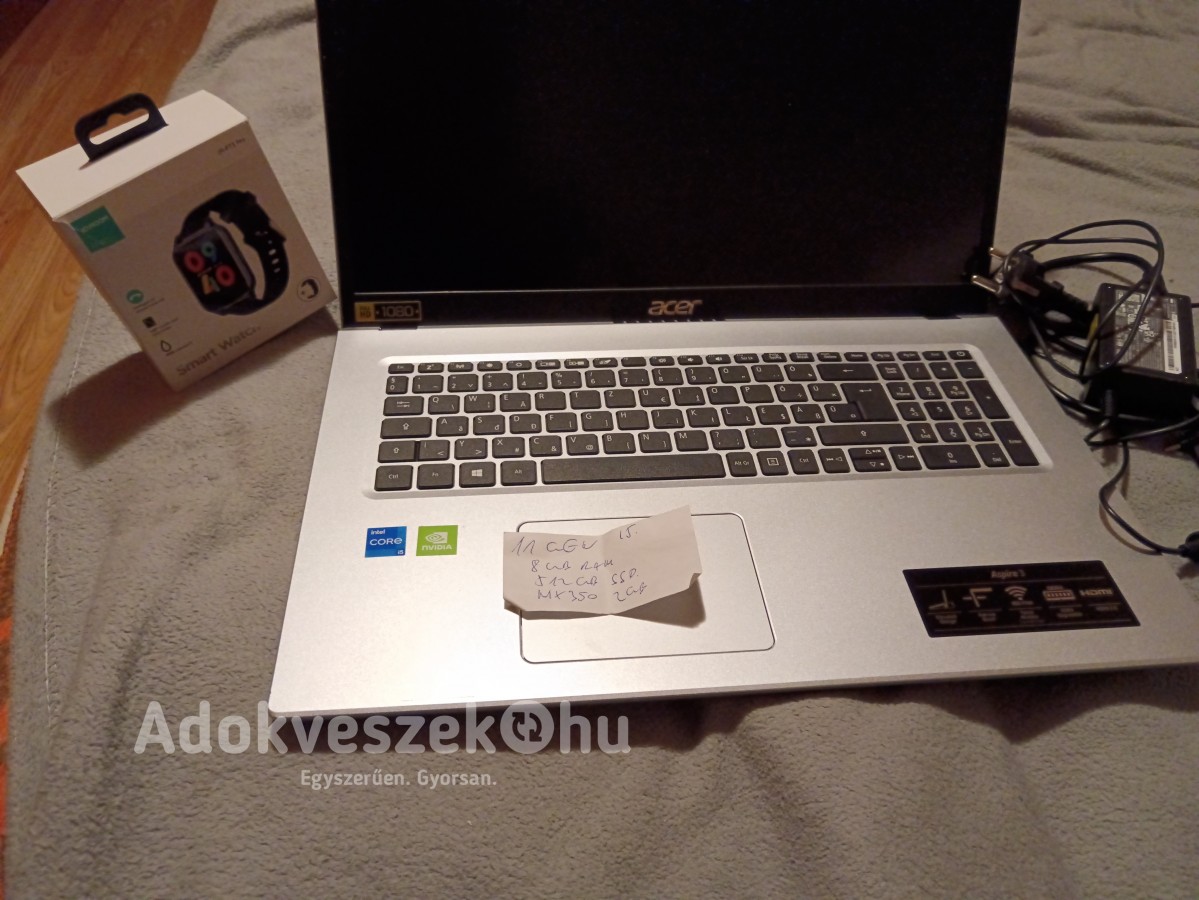 Acer aspire 3 a317-53g laptop és egy smart watch jr-ft3 okosóra 