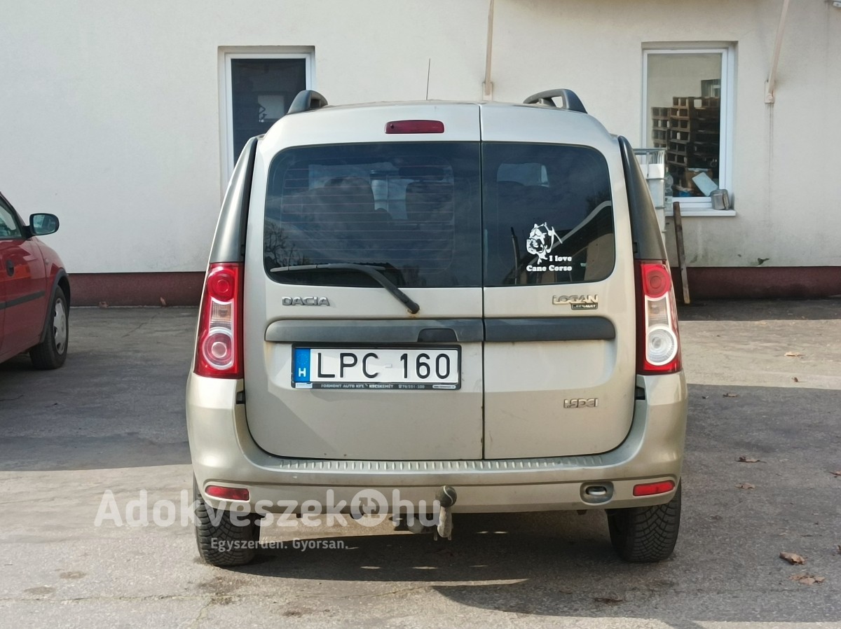 Hétszemélyes klímás Dacia Logan eladó